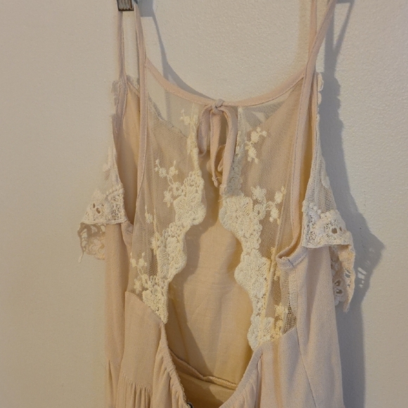 Trish Scully Child Beige Dress with Lace Details Sz 14 NWT - Picture 3 of 6
